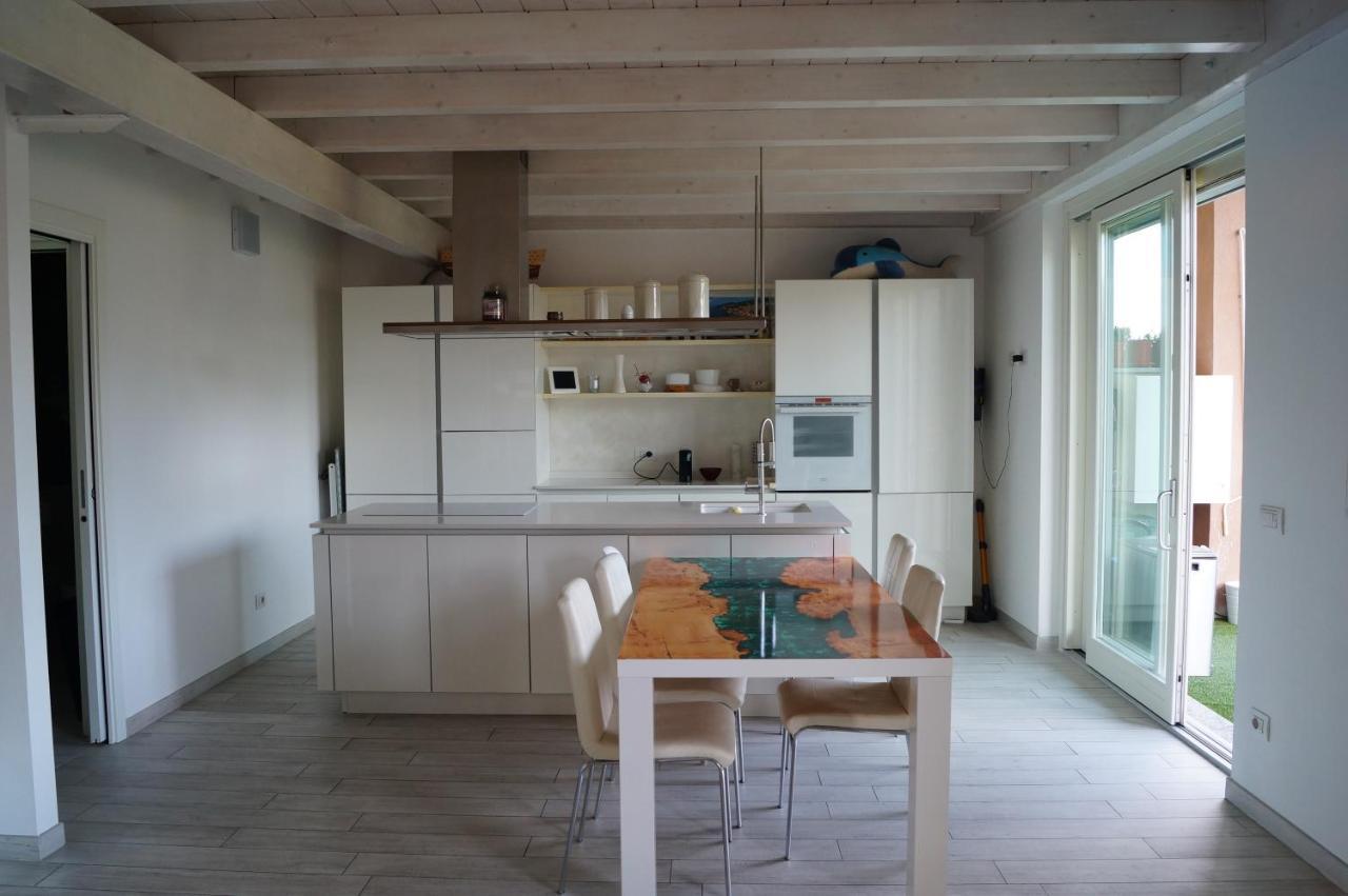 Charme Lake Loft Ispra Exterior foto